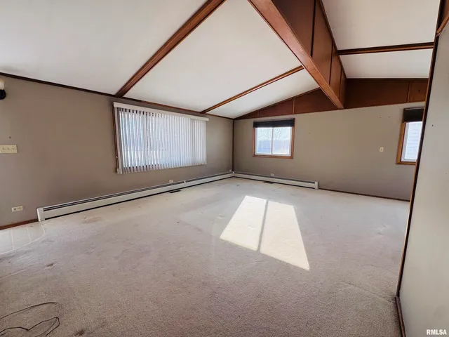 $164,500 | 10810 East 1000th Street, Macomb, IL 61455