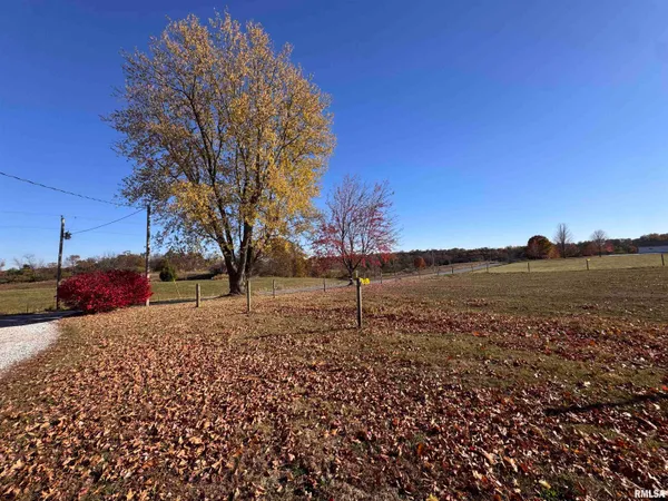 $159,500 | 10810 East 1000th Street, Macomb, IL 61455