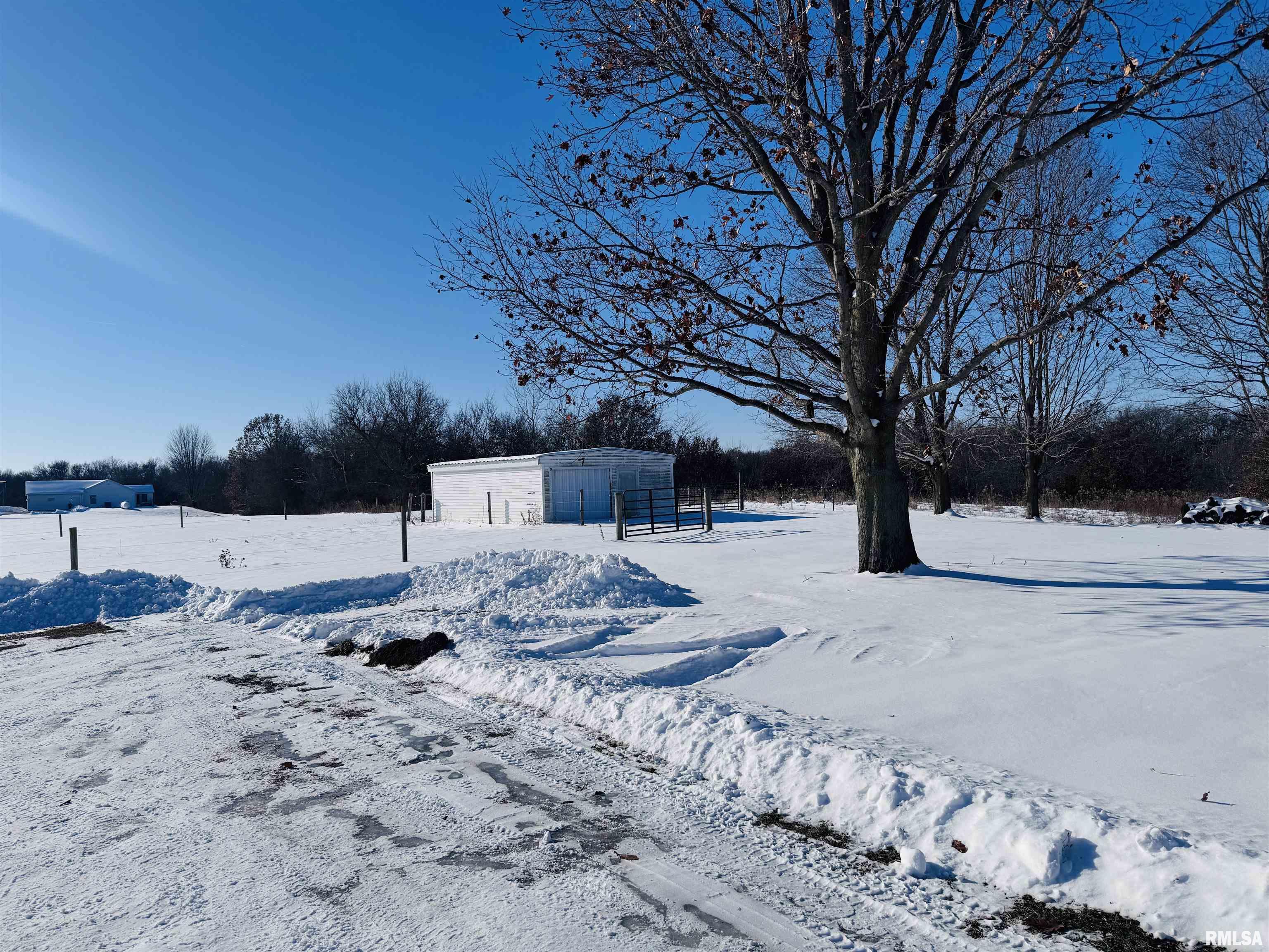 10810 East 1000th Street Macomb, IL 61455 - Photo 5 of 28