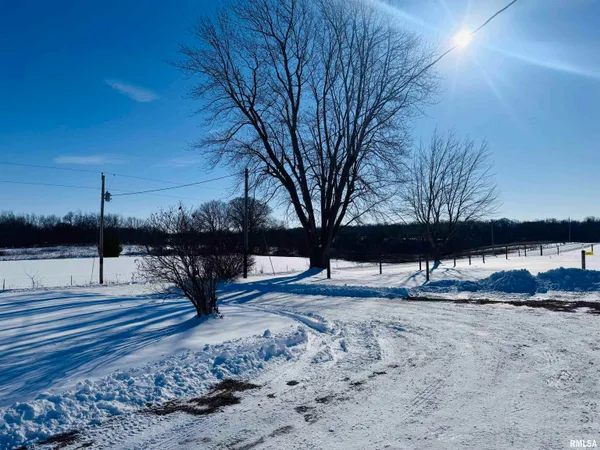 $159,500 | 10810 East 1000th Street, Macomb, IL 61455