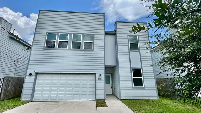 $318,000 | 4923 Higgins Street, Houston, TX 77033