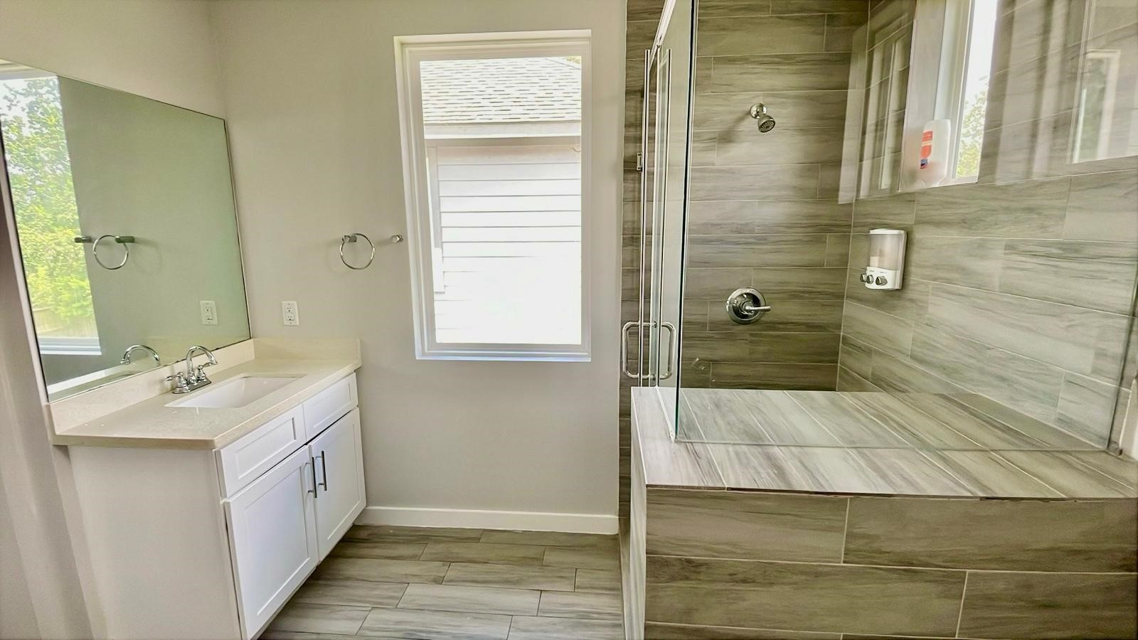 4923 Higgins Street Houston, TX 77033 - Photo 15 of 32