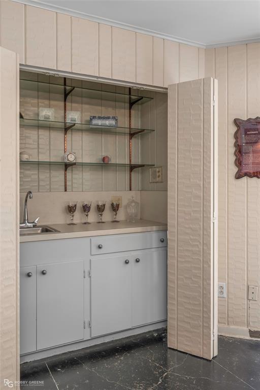 701 Palmetto Road Benton, LA 71006 - Photo 19 of 28 a kitchen with cabinets and window