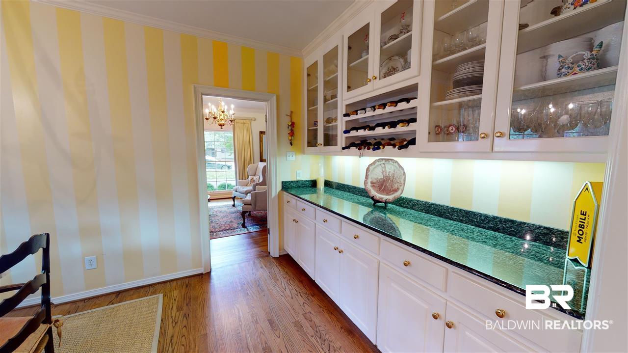 15 Queens Way Mobile, AL 36608 - Photo 10 of 42