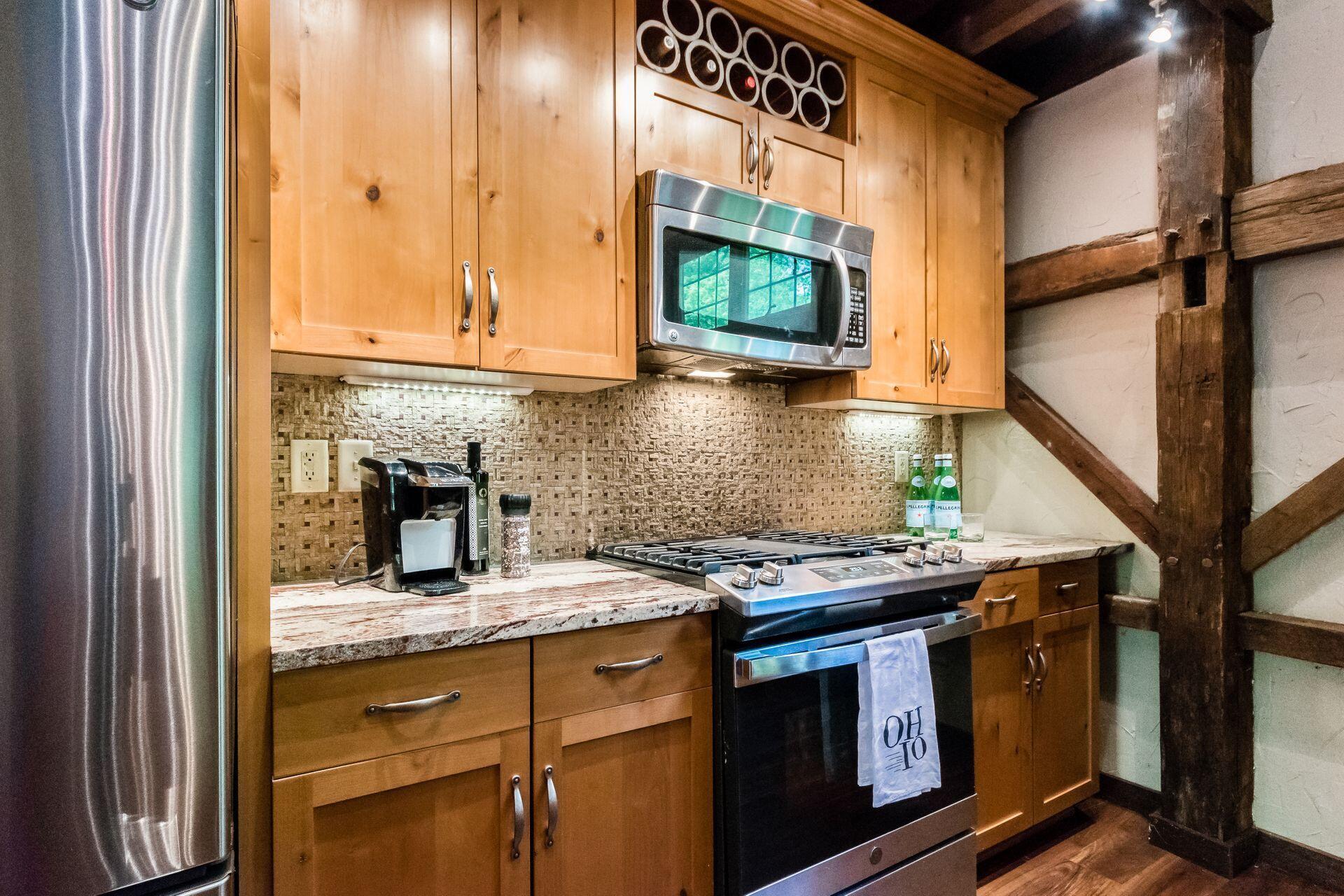 11444 Hazel Dell Road Howard, OH 43028 - Photo 19 of 41 Gas range.