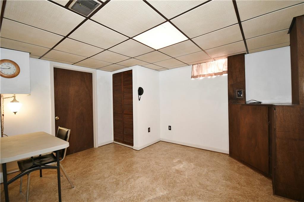 1155 Peachtree Road Carnegie, PA 15106 - Photo 19 of 25 Gallery Image 19
