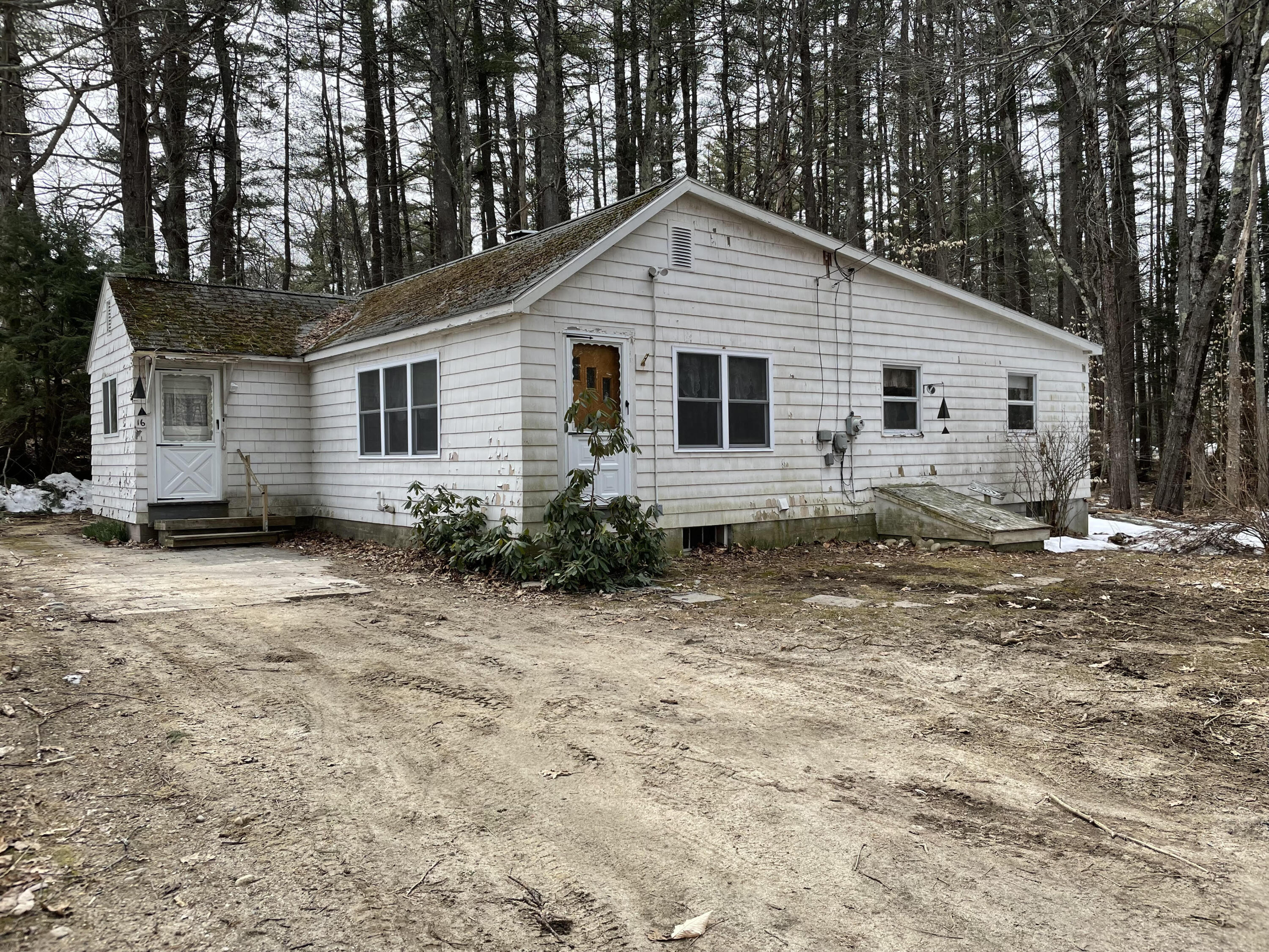 16 Forest Avenue Cumberland Center, ME 04021 - Photo 1 of 2 unnamed (4)