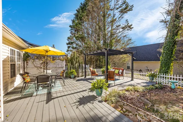 $498,000 | 255 Stonehollow Road, Fletcher, NC 28732