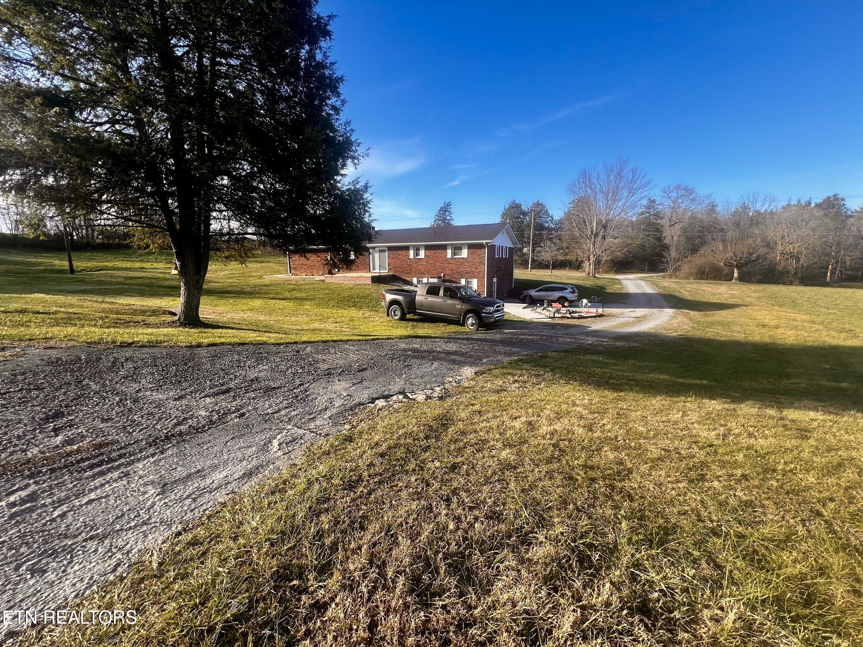 3347 Back Valley Road Speedwell, TN 37870 - Photo 13 of 56 3347 Back Valley Road
