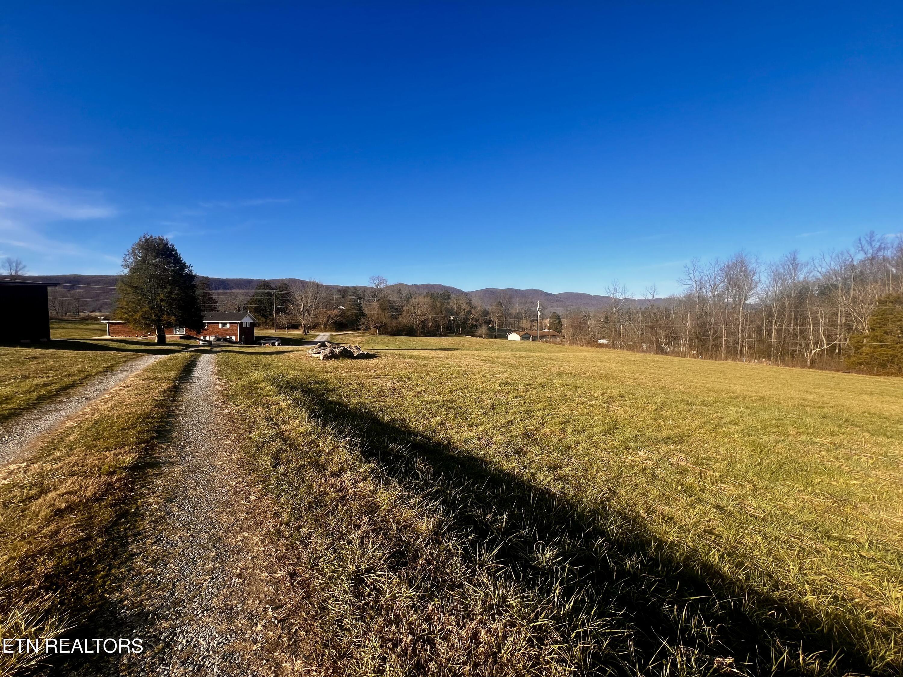 3347 Back Valley Road Speedwell, TN 37870 - Photo 14 of 56 3347 Back Valley Road