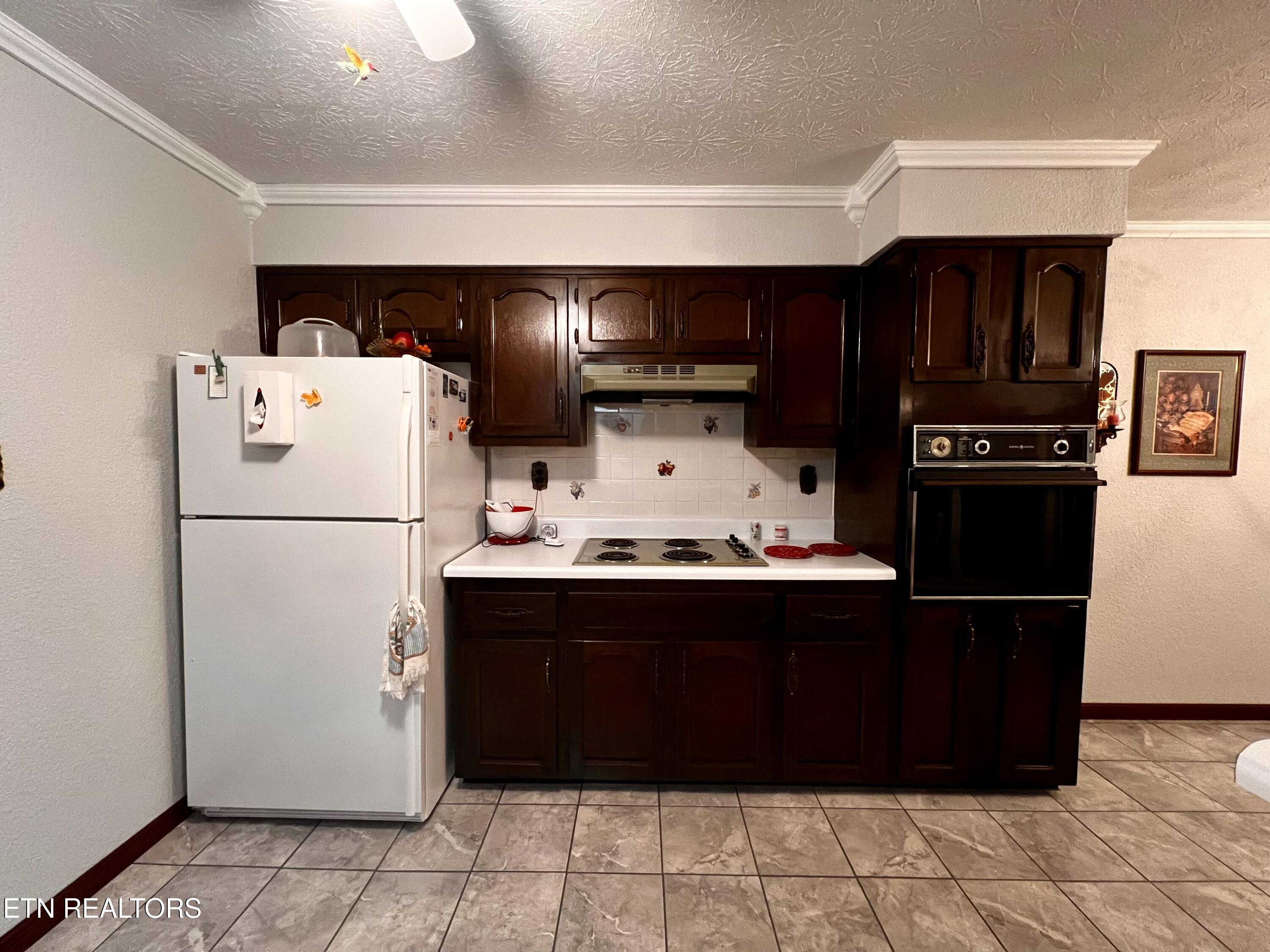 3347 Back Valley Road Speedwell, TN 37870 - Photo 26 of 56 Kitchen