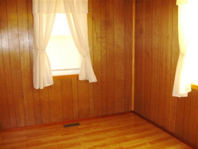 127 Waterfalls Road Sunset, SC 29685 - Photo 13 of 25 Gallery Image 13