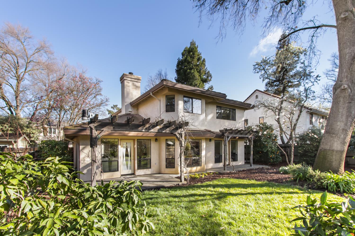 2216 Bryce Lane Davis, CA 95616 - Photo 42 of 53 a front view of a house with swimming pool