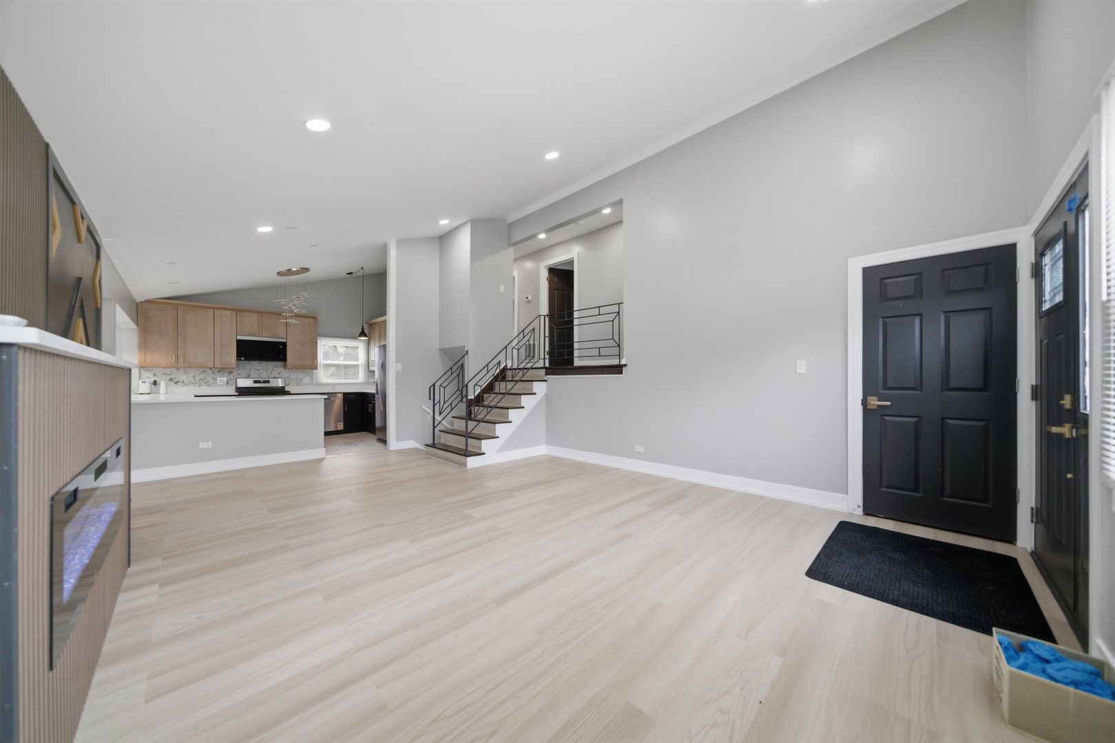 577 Ranger Drive Chicago Heights, IL 60411 - Photo 5 of 30 Gallery Image 5
