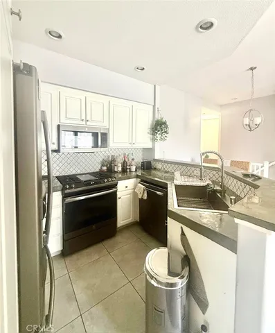 $719,900 | 7577 Hazard Center Drive, San Diego, CA 92108