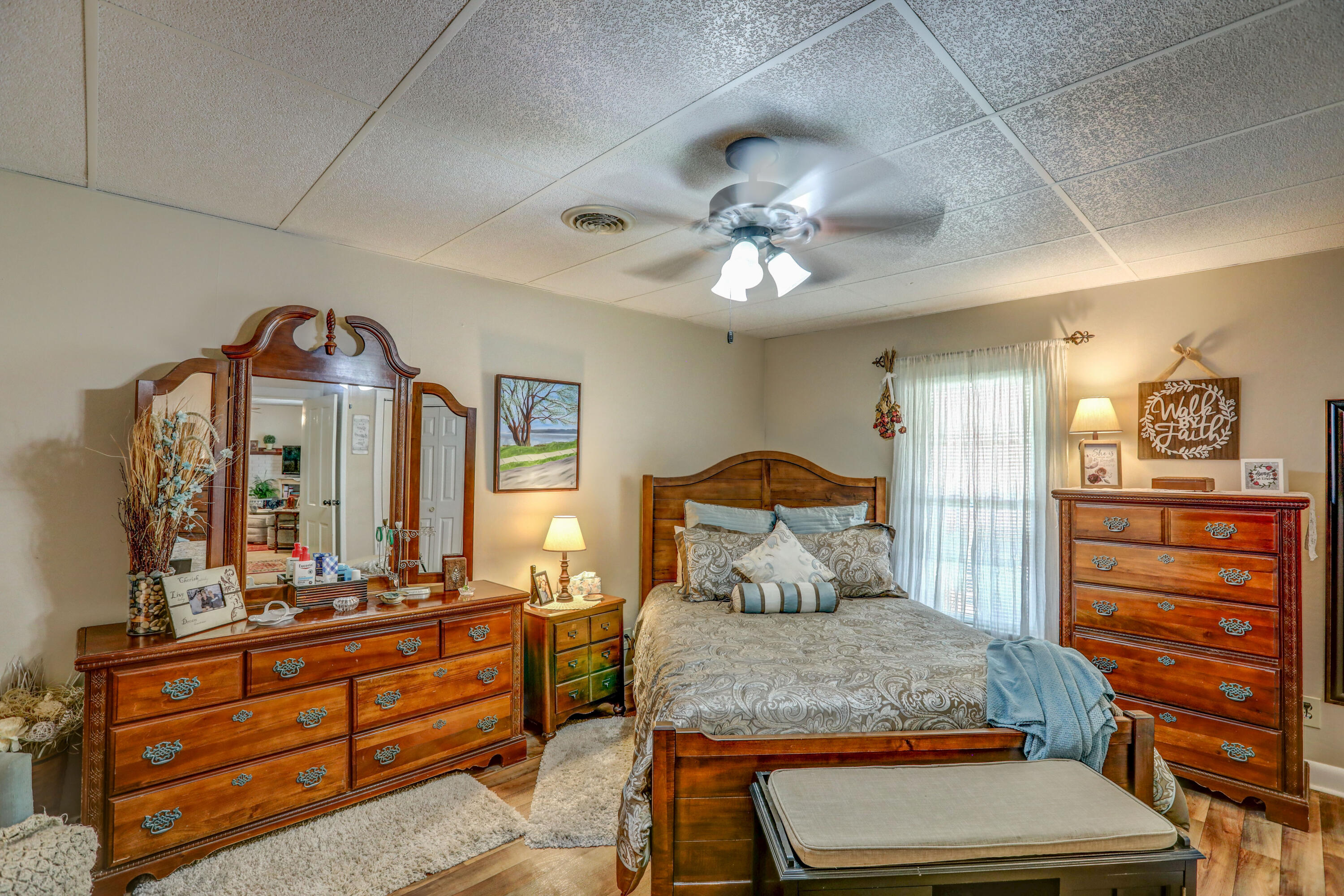 285 Paddle Creek Road Bristol, TN 37620 - Photo 24 of 52 B42A7853_4_5_6_7