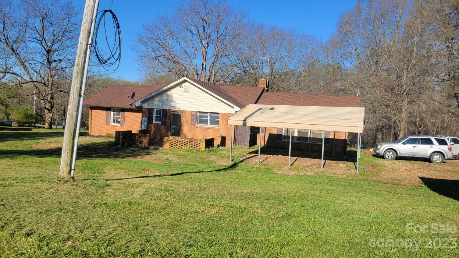 2574 Otis Dellinger Road Lincolnton, NC 28092 - Photo 3 of 34 Gallery Image 3