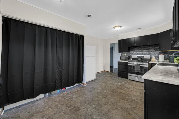 $234,900 | 1639 174th Street, Hammond, IN 46324