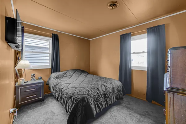 $234,900 | 1639 174th Street, Hammond, IN 46324