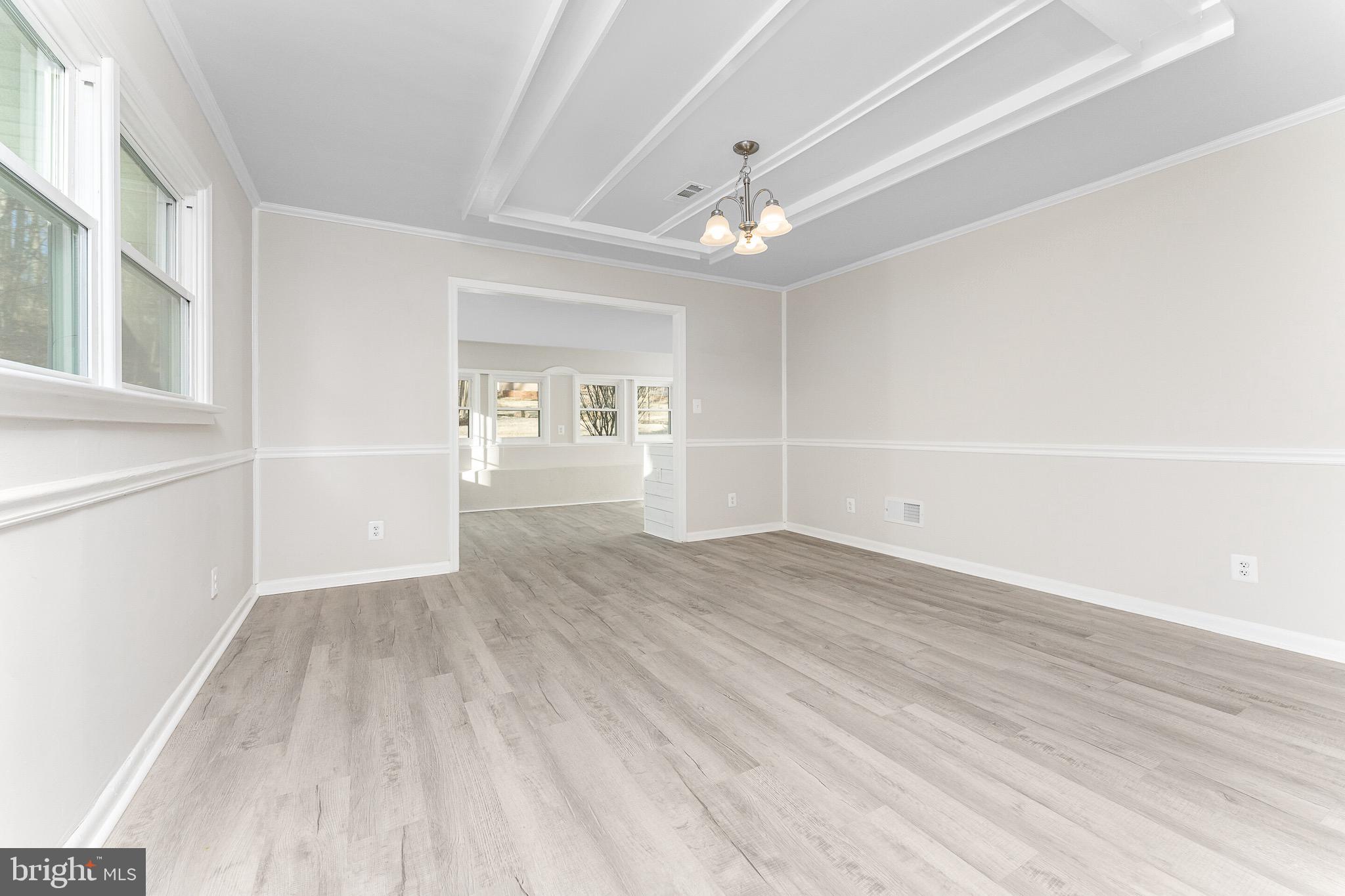 8290 Opal Road Warrenton, VA 20186 - Photo 6 of 15 Gallery Image 6