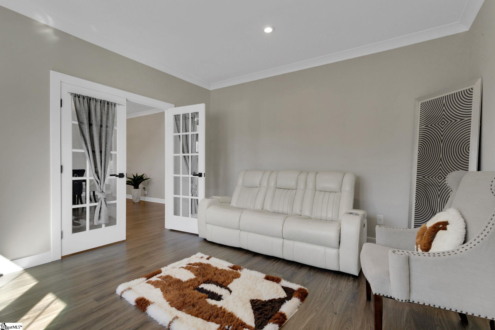 9 Mohegan Way Greenville, SC 29607 - Photo 12 of 36 Gallery Image 12