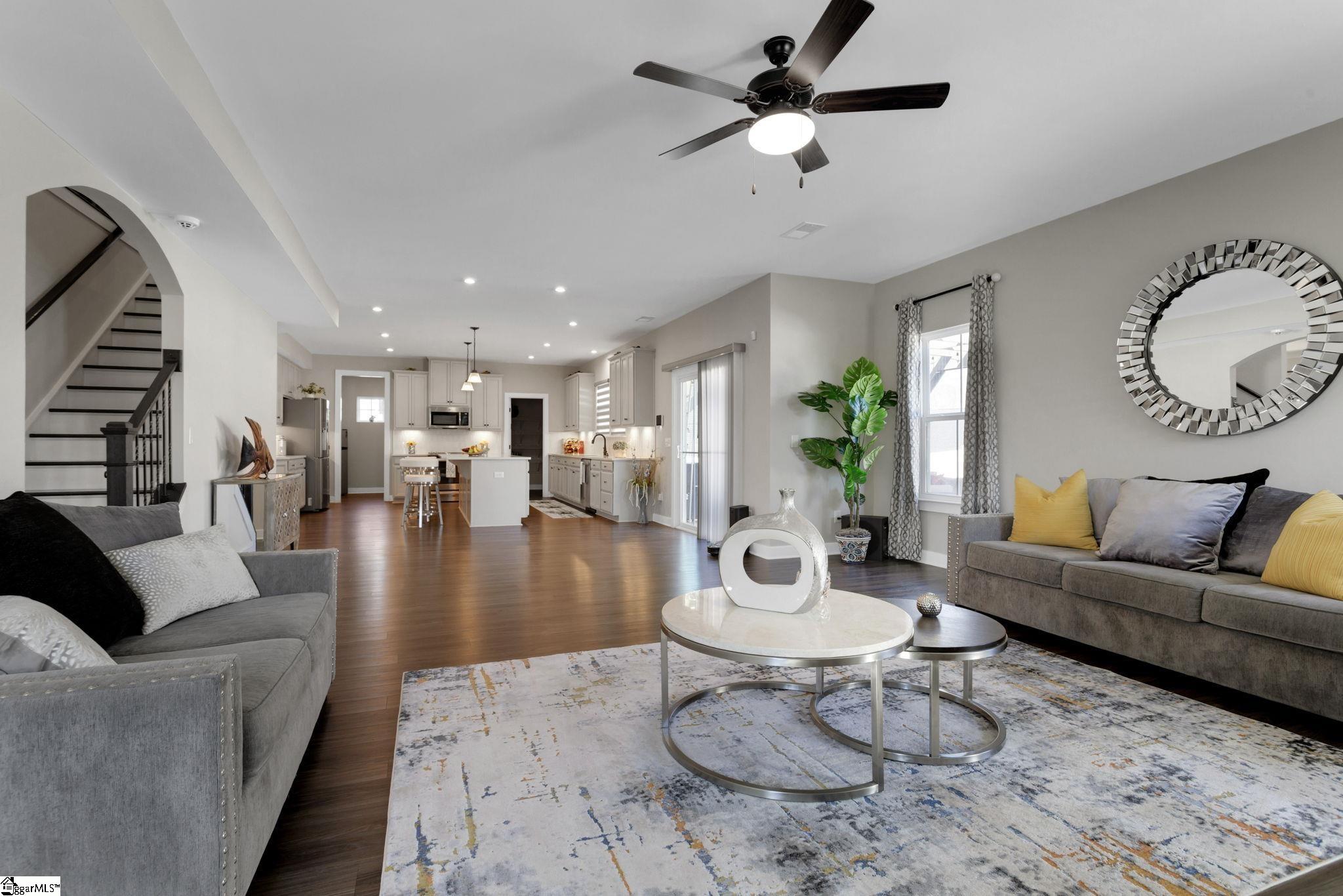 9 Mohegan Way Greenville, SC 29607 - Photo 14 of 36 Gallery Image 14