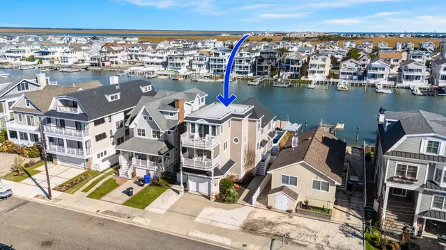 a view of a lake and outdoor space