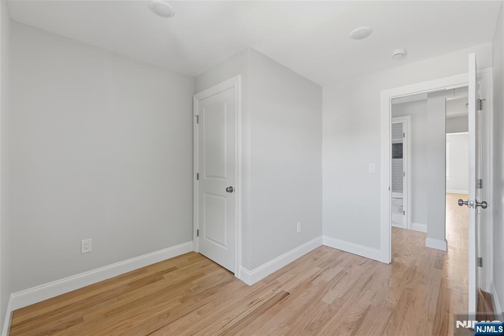 43 4th Street Ridgefield Park, NJ 07660 - Photo 6 of 8