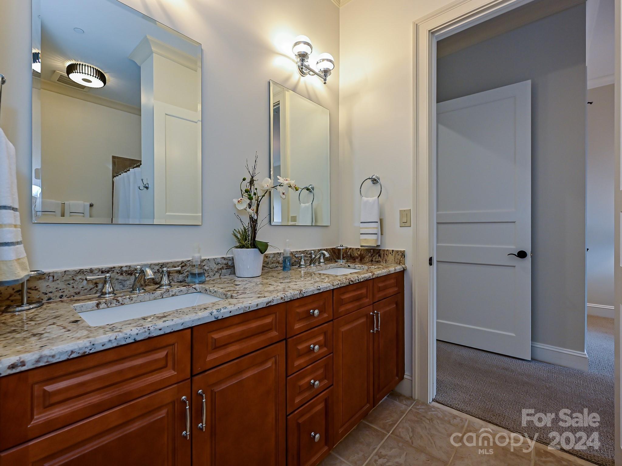 283 Queens Road Charlotte, NC 28204 - Photo 17 of 20 Gallery Image 17