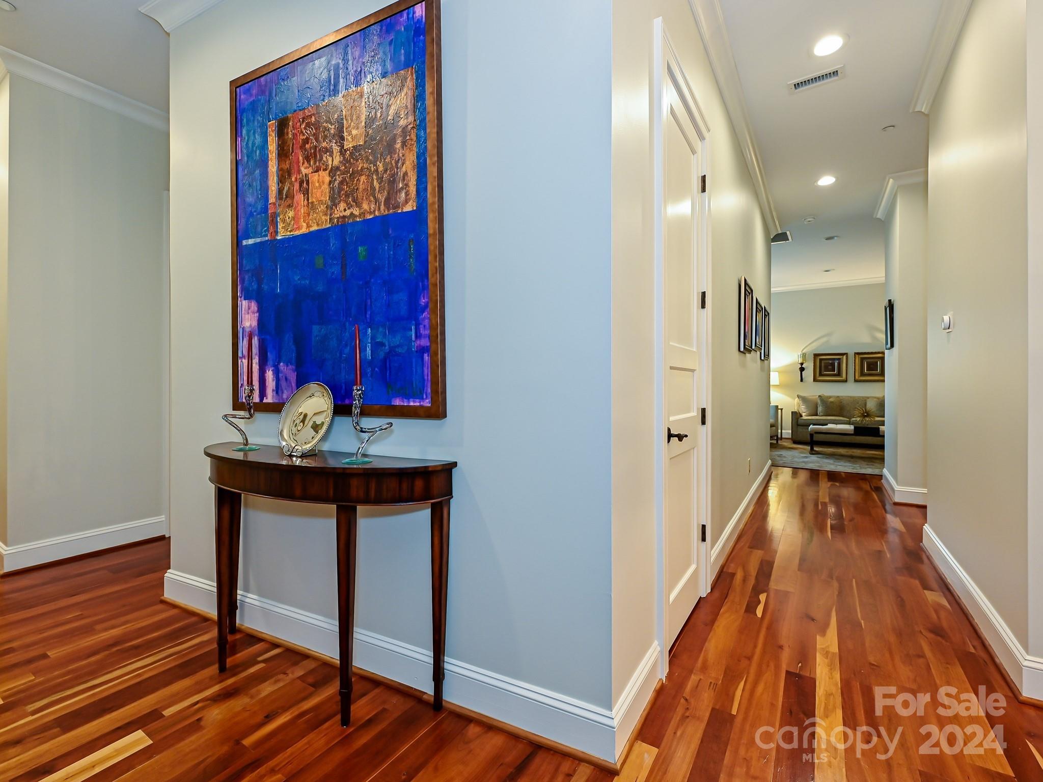 283 Queens Road Charlotte, NC 28204 - Photo 3 of 20 Gallery Image 3