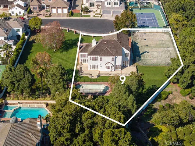 $8,500,000 | 9 Leesbury Court, Newport Beach, CA 92660