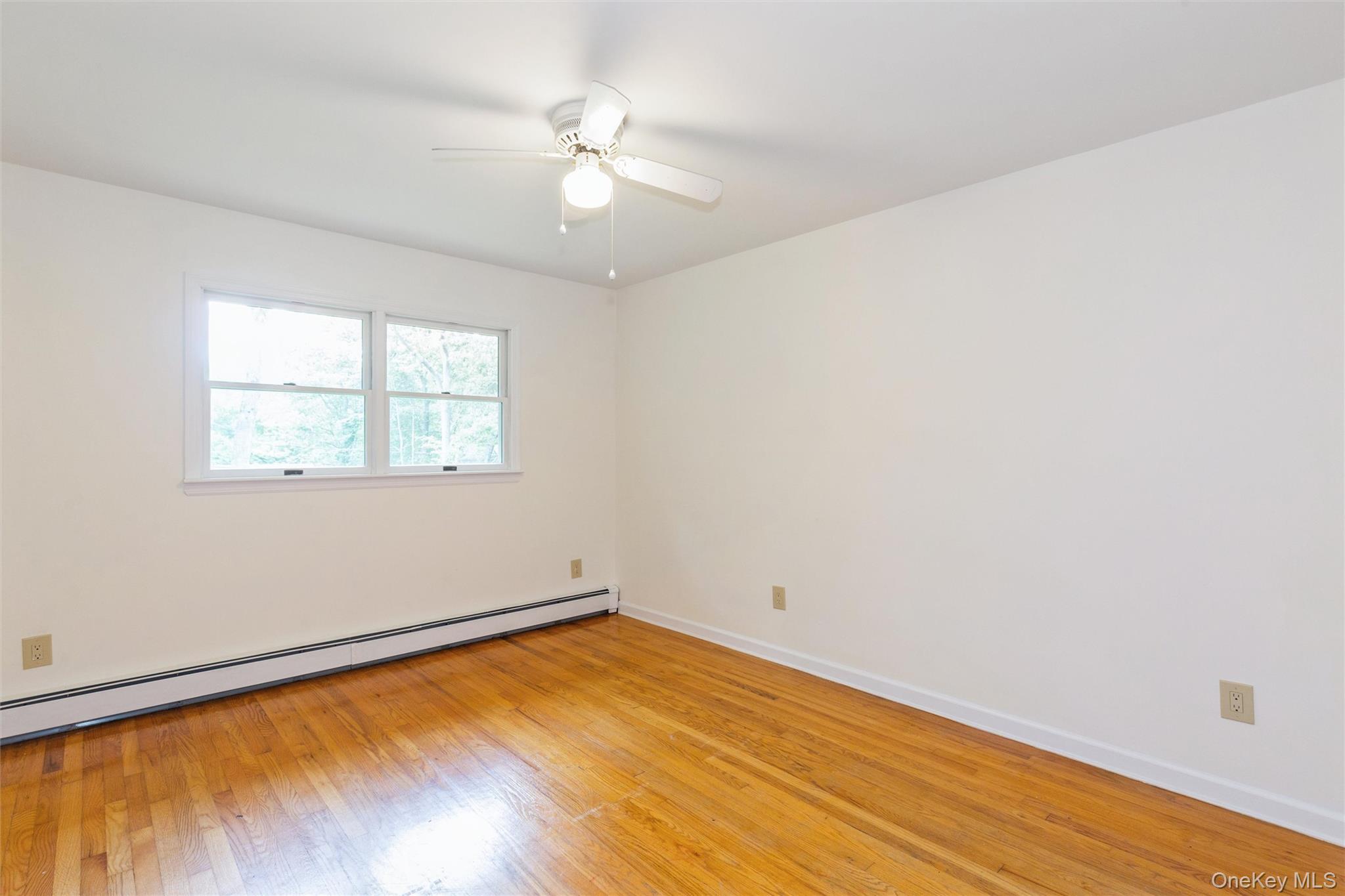 23 Eastwood Road Miller Place, NY 11764 - Photo 15 of 28