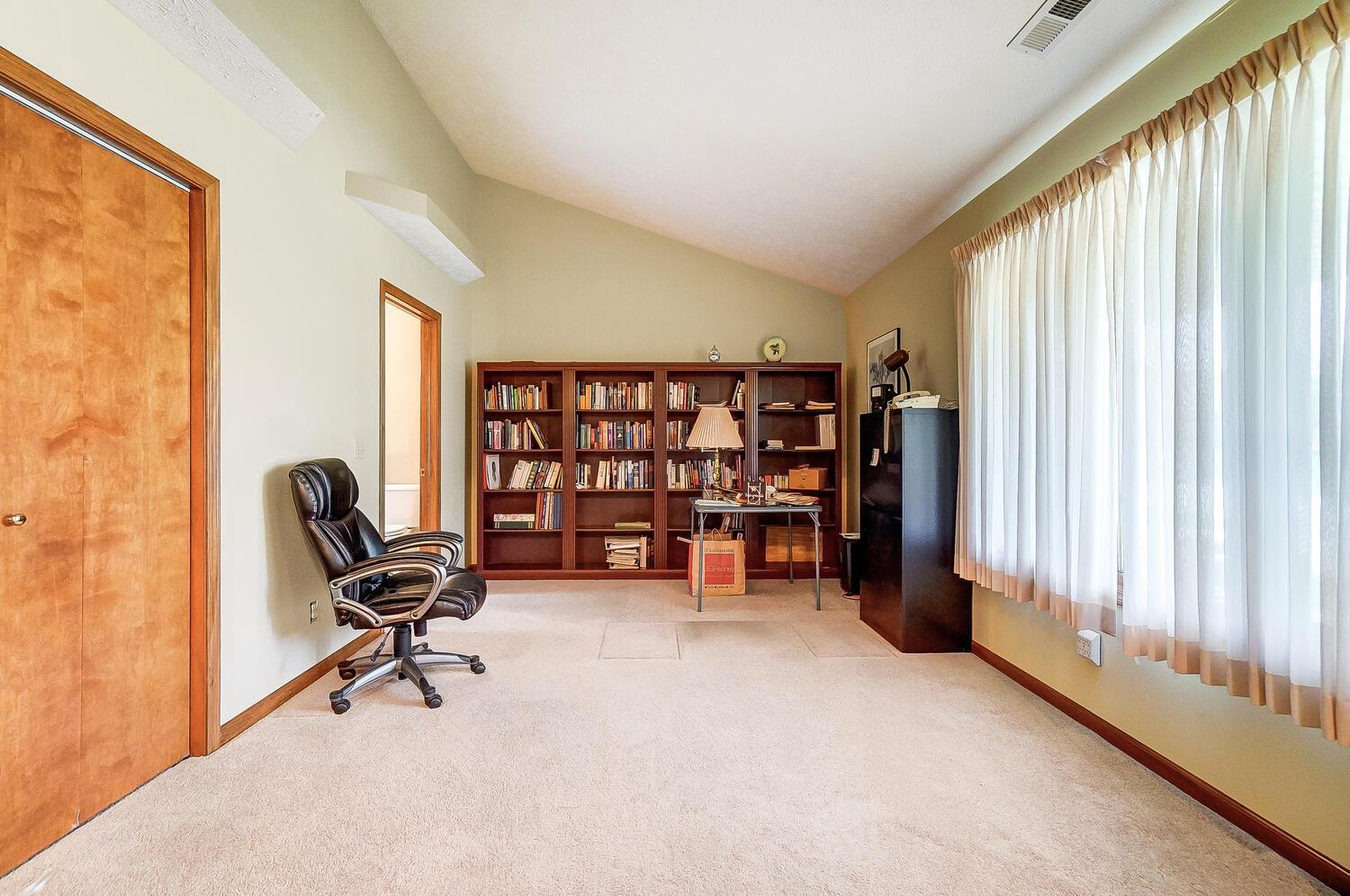 5642 Fox Ridge Drive Springfield, OH 45503 - Photo 7 of 32 50038214-010_web