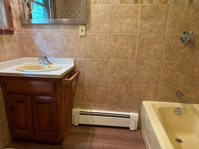 $2,750 | 271 Wanoosnoc Road, Unit 2, Fitchburg, MA 01420