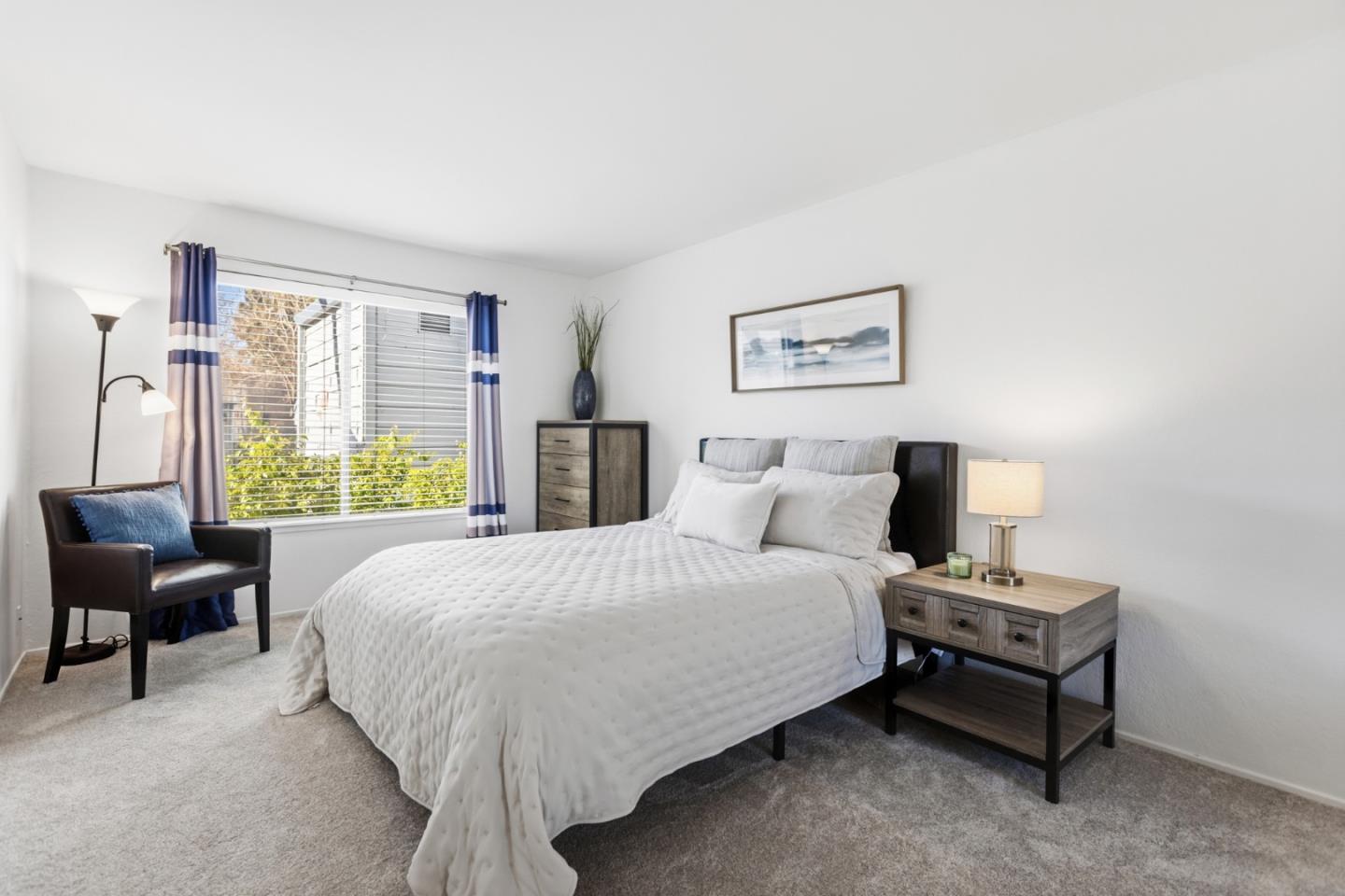 905 West Middlefield Road, Unit 975 Mountain View, CA 94043 - Photo 18 of 43