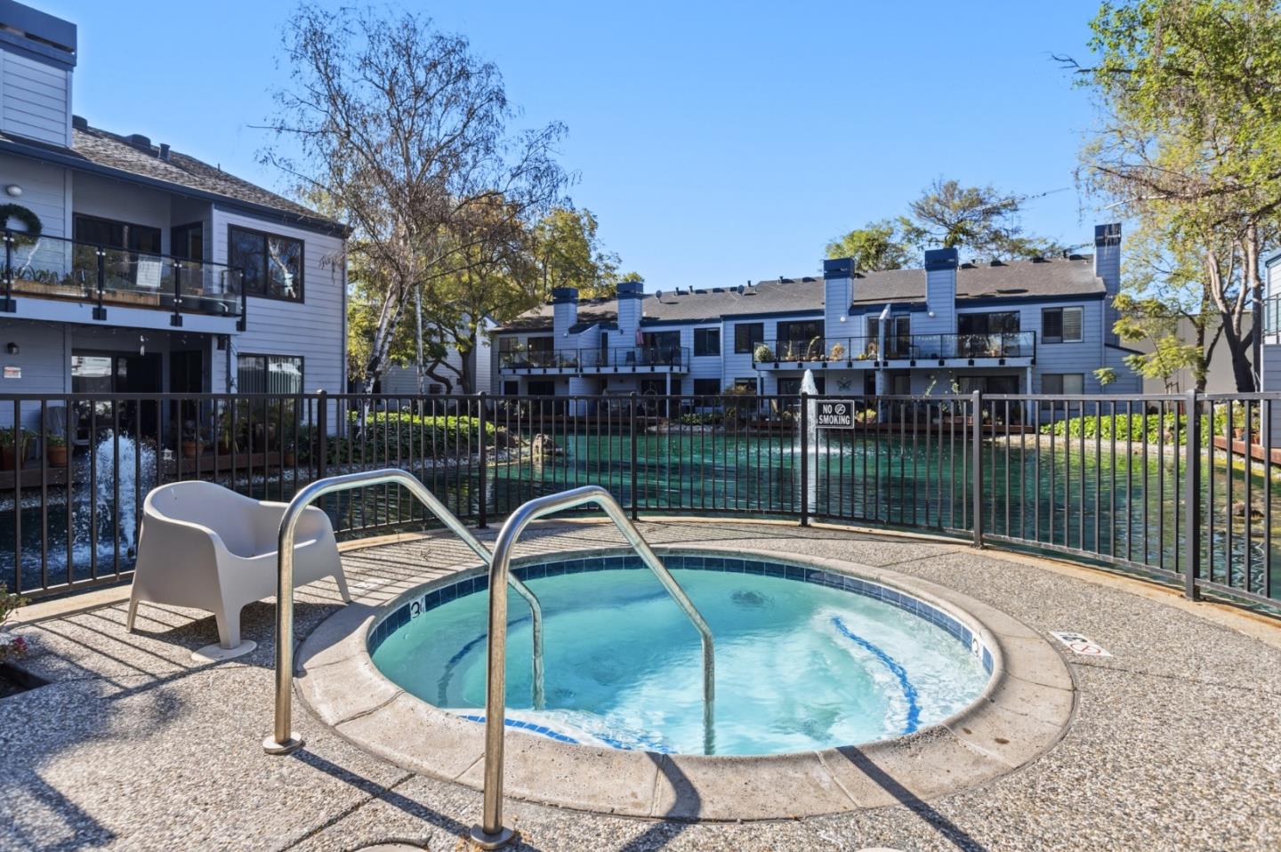 905 West Middlefield Road, Unit 975 Mountain View, CA 94043 - Photo 31 of 43