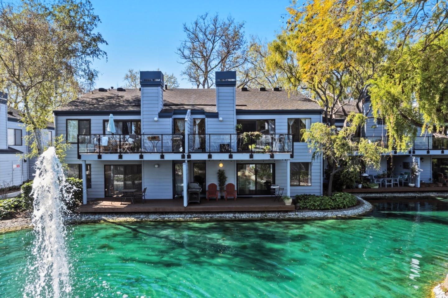 905 West Middlefield Road, Unit 975 Mountain View, CA 94043 - Photo 34 of 43