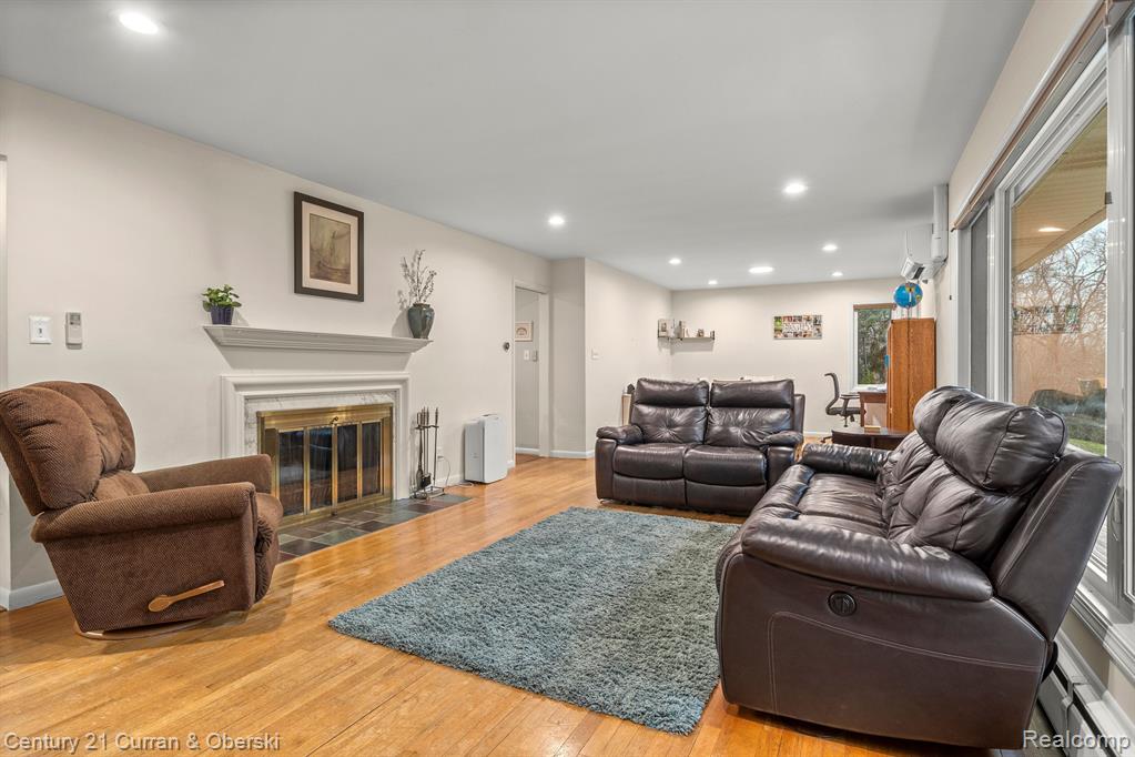 35765 Springvale Street Farmington Hills, MI 48331 - Photo 13 of 53