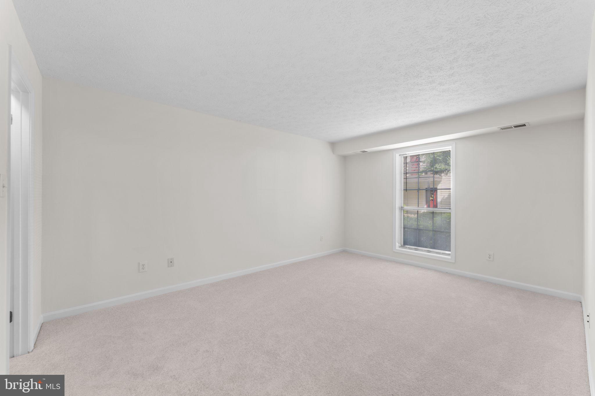 10013 Oakton Terrace Road Oakton, VA 22124 - Photo 23 of 52 Primary bedroom