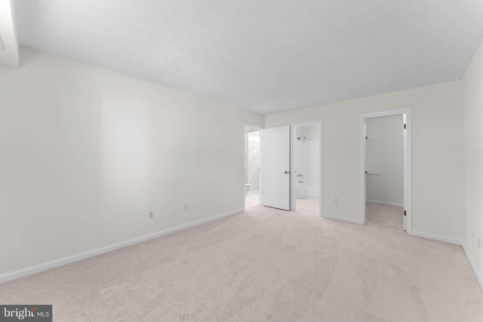10013 Oakton Terrace Road Oakton, VA 22124 - Photo 24 of 52 Primary bedroom with walk in and access to bath