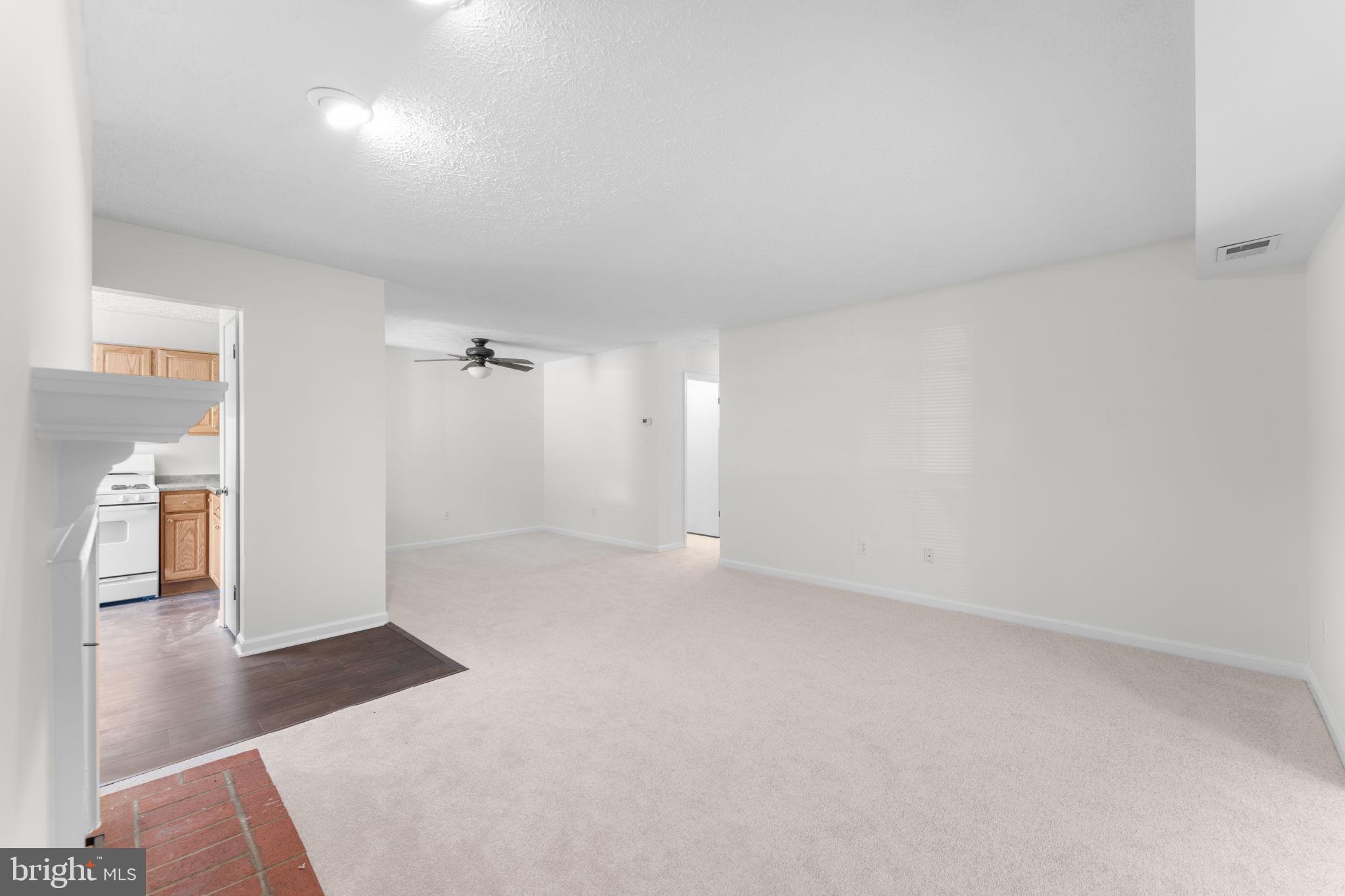 10013 Oakton Terrace Road Oakton, VA 22124 - Photo 34 of 52 Room to spread out