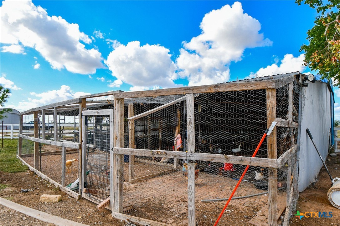 1093 Sunderman Road Alleyton, TX 78935 - Photo 45 of 48 a view of a balcony