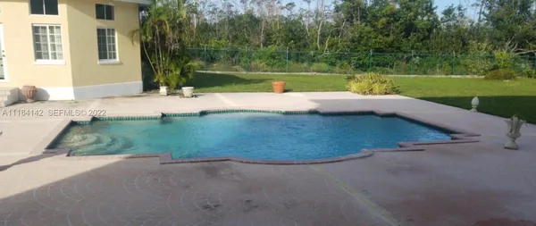 $800,000 | 6 Bahama