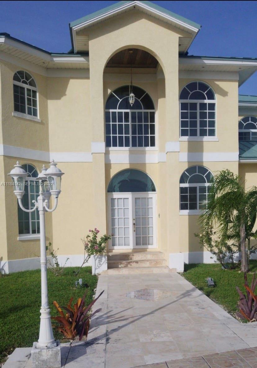 6 Bahama undefined, BA 00000 - Photo 15 of 15 a front view of a house