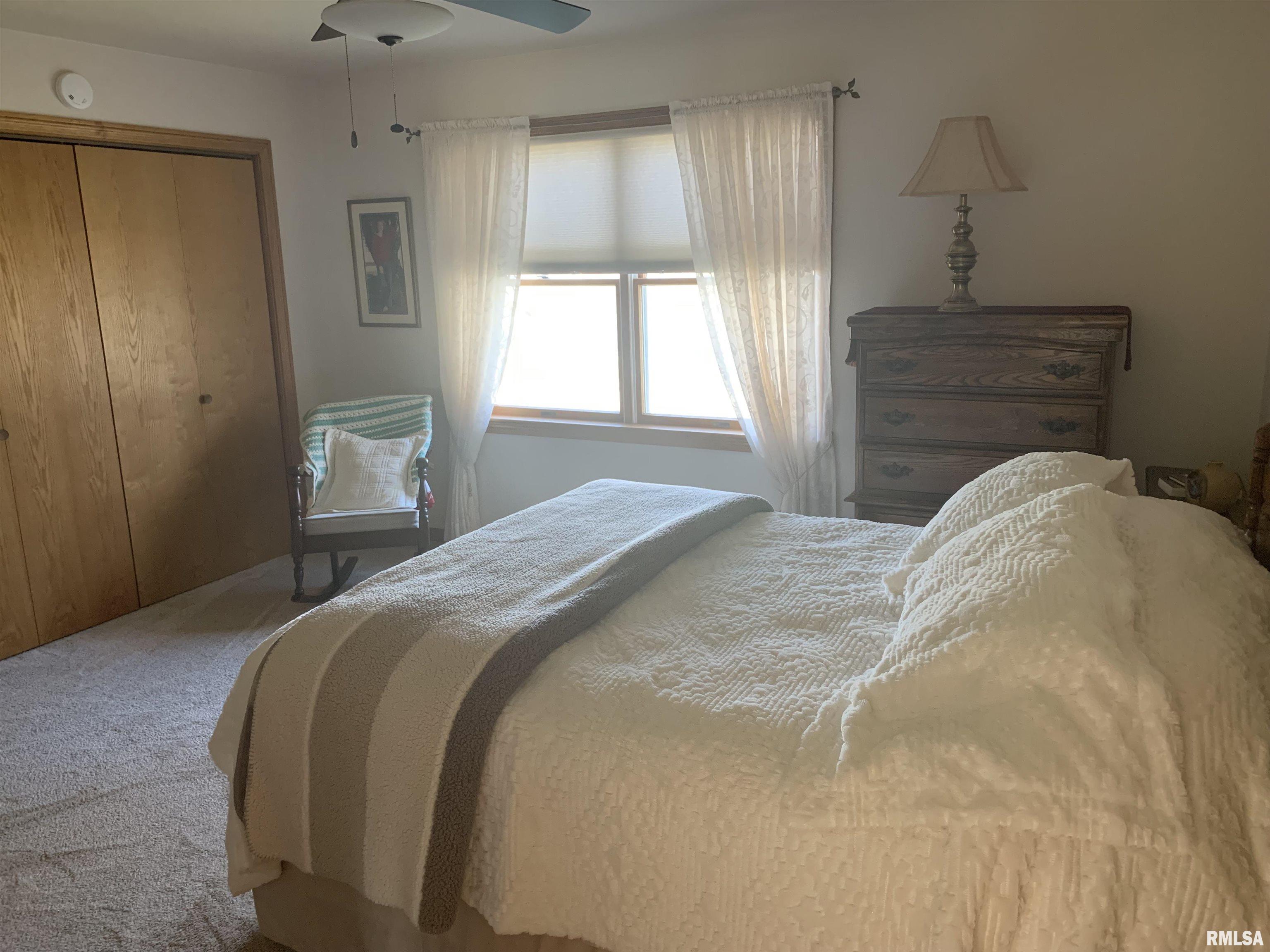 528 Hillbrook Estates Road Galesburg, IL 61401 - Photo 15 of 44