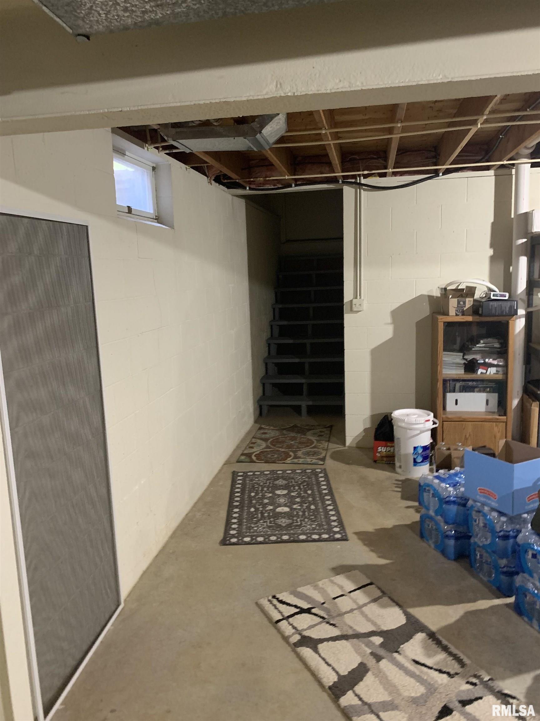 528 Hillbrook Estates Road Galesburg, IL 61401 - Photo 30 of 44