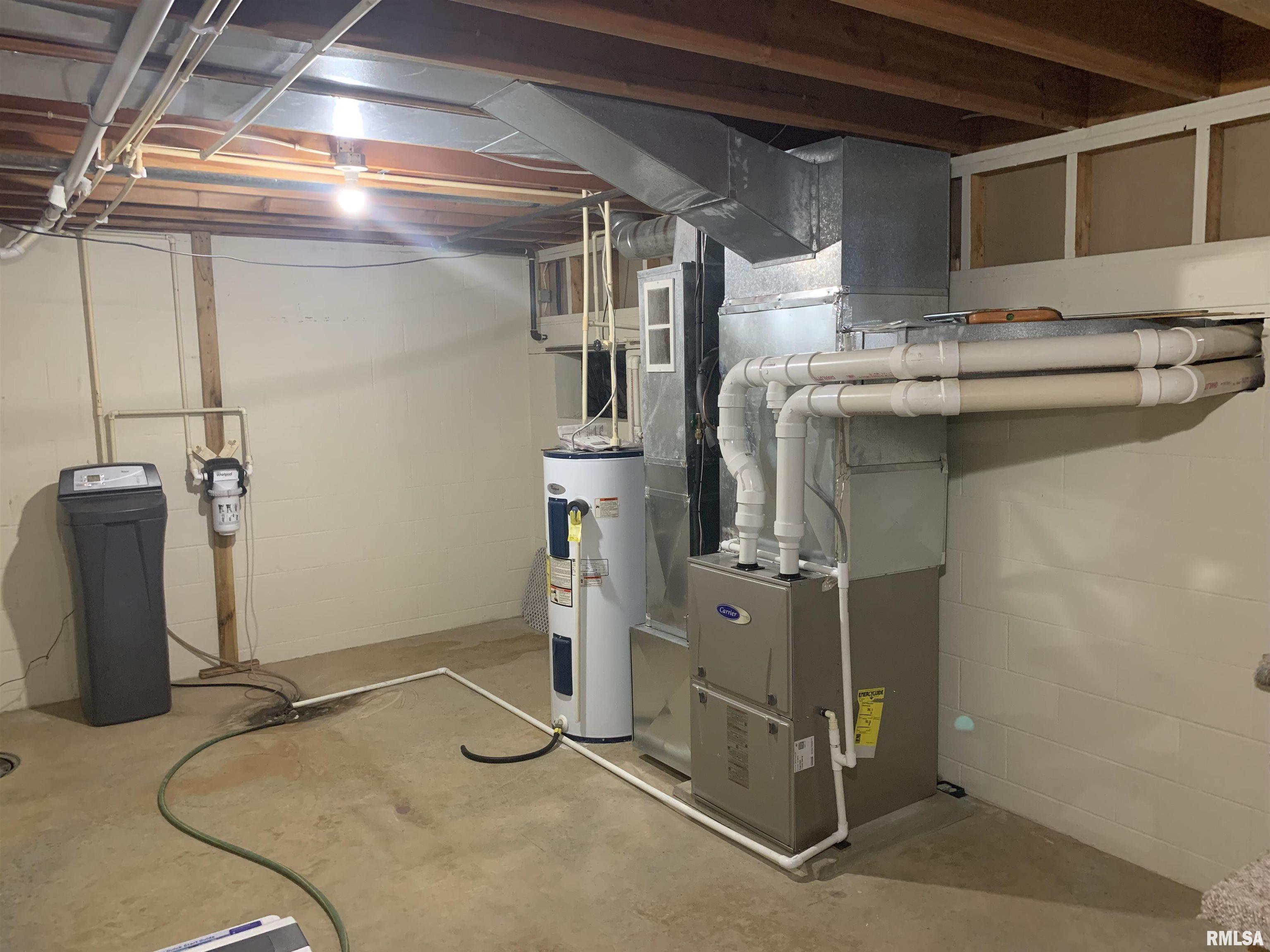 528 Hillbrook Estates Road Galesburg, IL 61401 - Photo 32 of 44