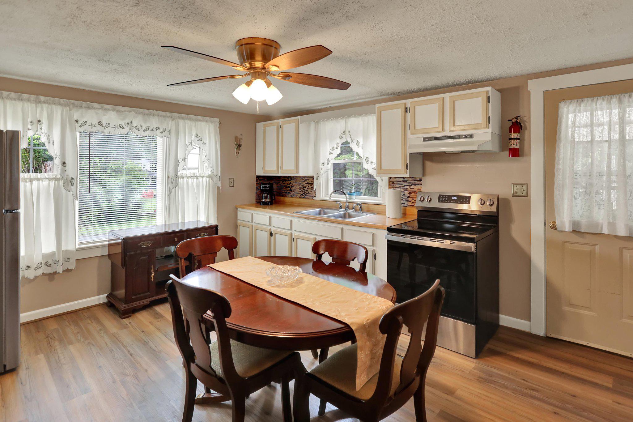 59 Limekiln Road Reading, PA 19606 - Photo 10 of 26 4U9A5893