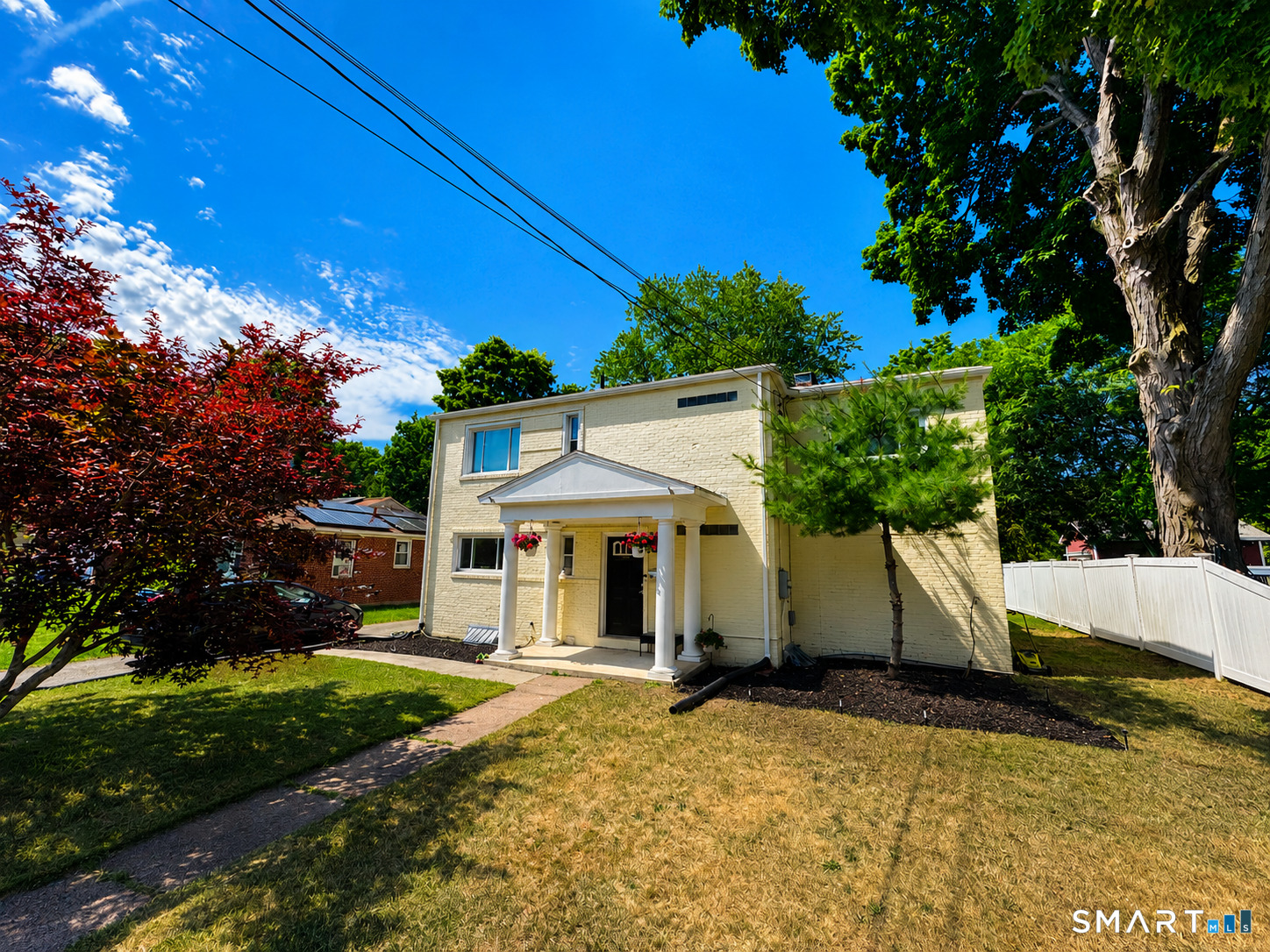 9 Stephen Street Manchester, CT 06040 - Photo 2 of 25