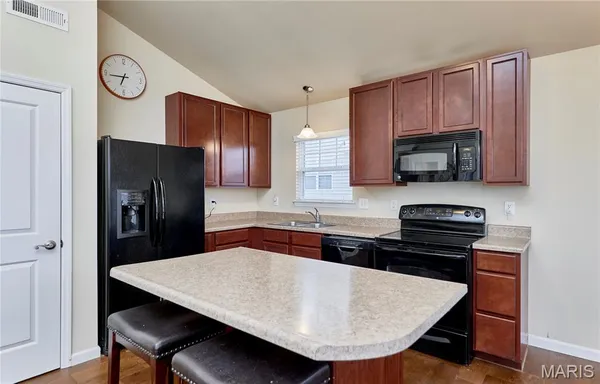 $215,000 | 532 Bramblett Hills, O'Fallon, MO 63366